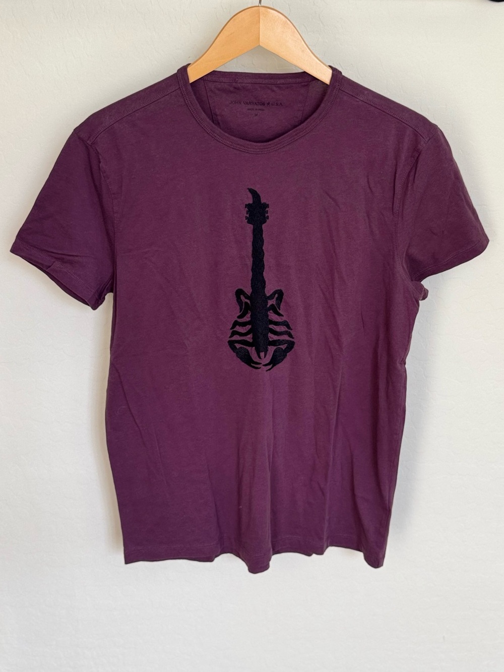 John Varvatos Star USA Scorpion Guitar Lace Stitch Embroidered T-Shirt Purple M